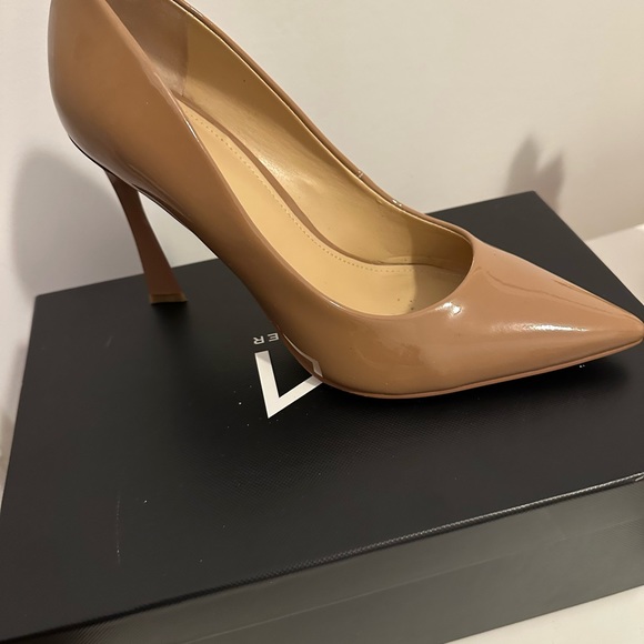 Beautiful Marc fisher heels! - Picture 6 of 7